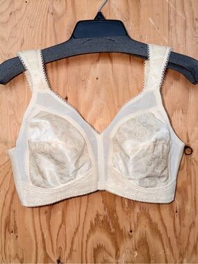 Playtex 18 Hour Wireless Bra Floral Jacquard Full Coverage 36C Like New